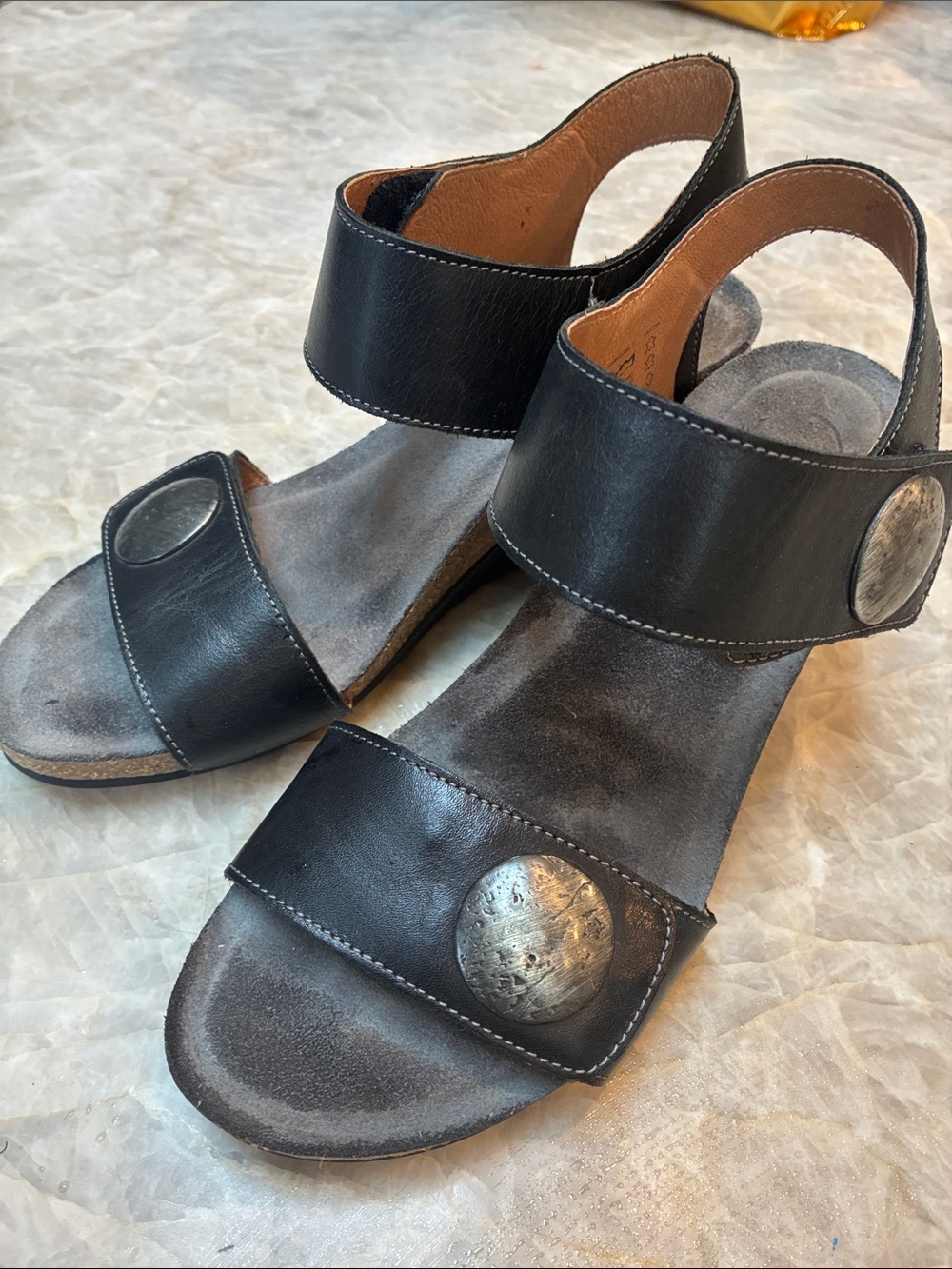 Taos Footwear Black Leather Slingback Sandals with Silver Accents